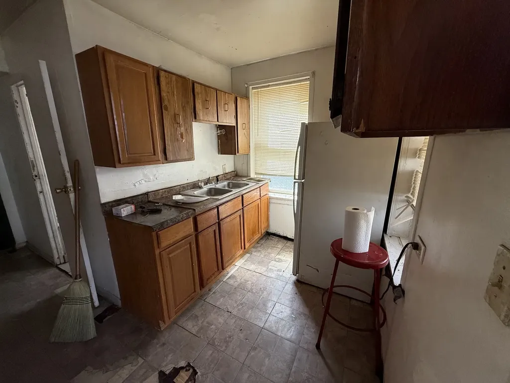 830 North Springfield Avenue Chicago IL 60651
