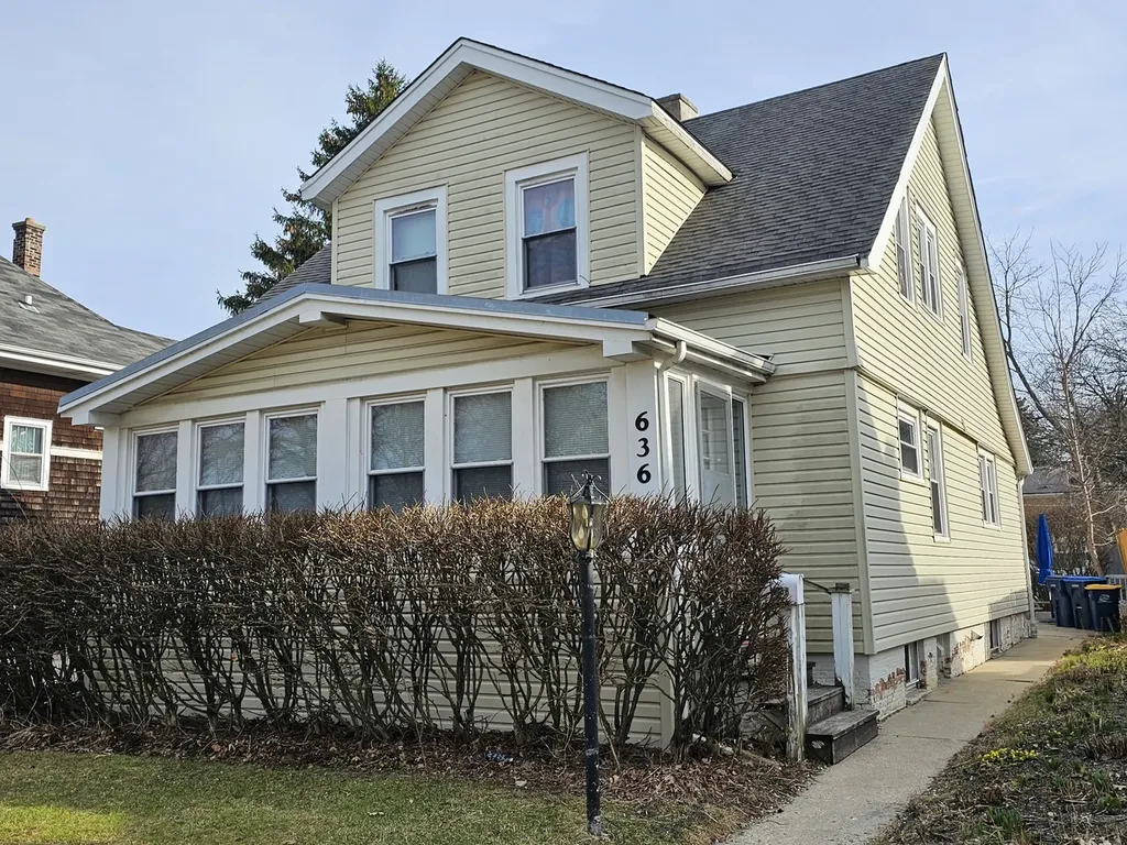 636 Homewood Avenue Highland Park IL 60035