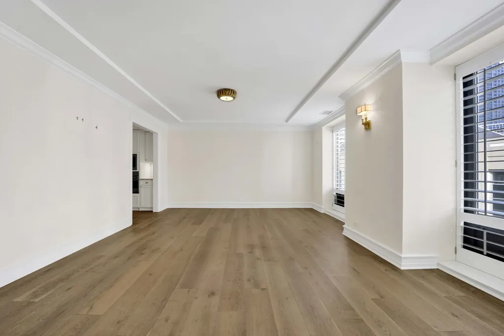 40 East Delaware Place Chicago IL 60611