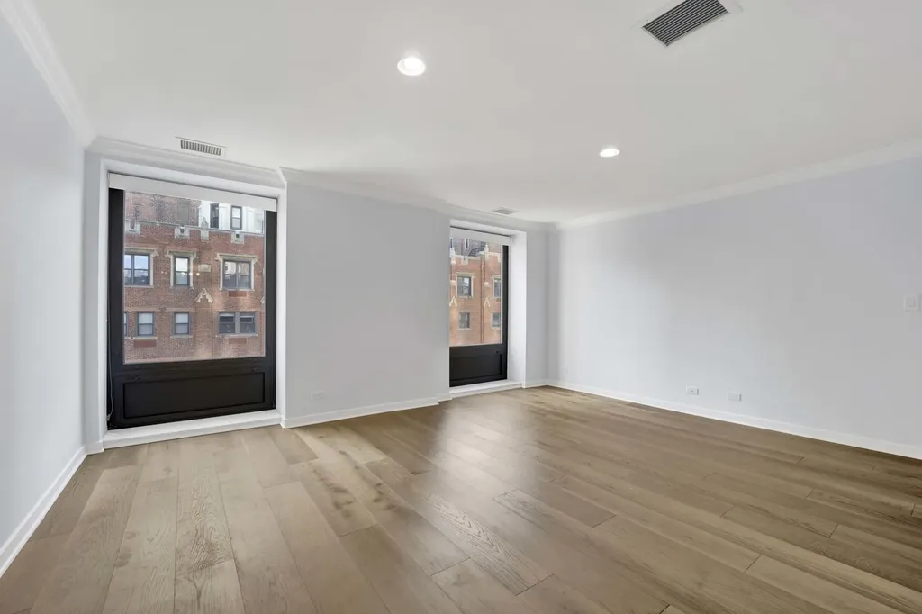 40 East Delaware Place Chicago IL 60611