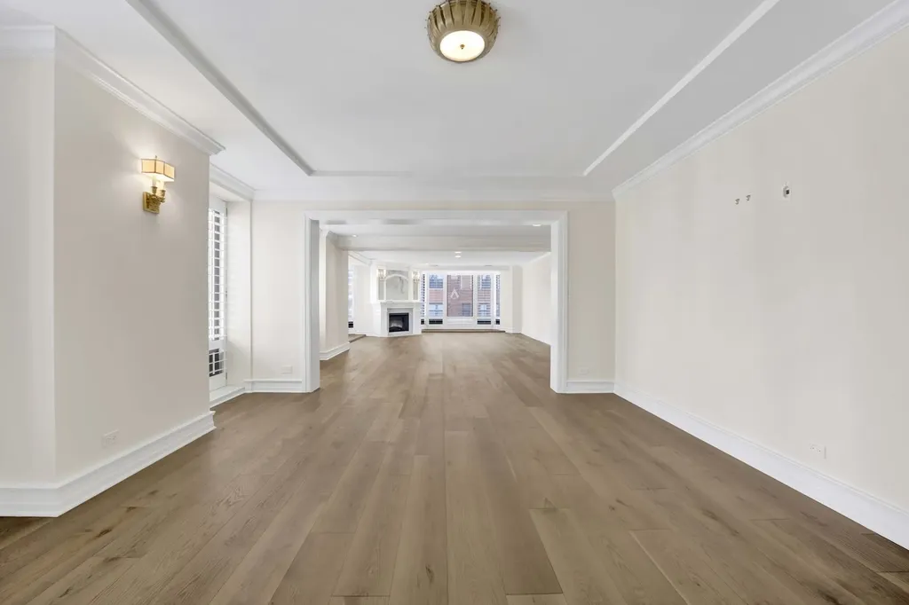 40 East Delaware Place Chicago IL 60611