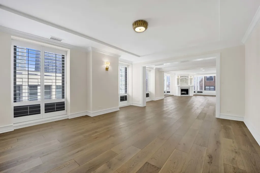 40 East Delaware Place Chicago IL 60611