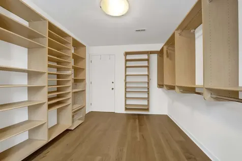40 East Delaware Place Chicago IL 60611