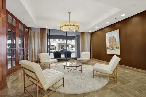 40 East Delaware Place Chicago IL 60611
