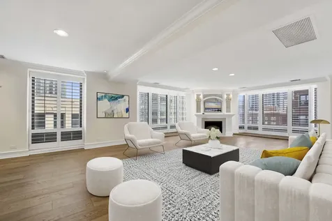 40 East Delaware Place Chicago IL 60611