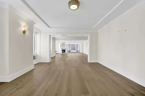 40 East Delaware Place Chicago IL 60611