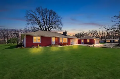2594 East 1069th Road Ottawa IL 61350