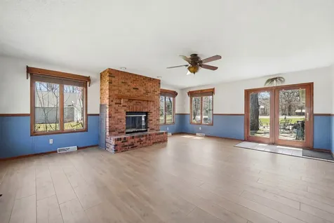2594 East 1069th Road Ottawa IL 61350