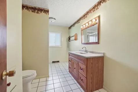 2594 East 1069th Road Ottawa IL 61350