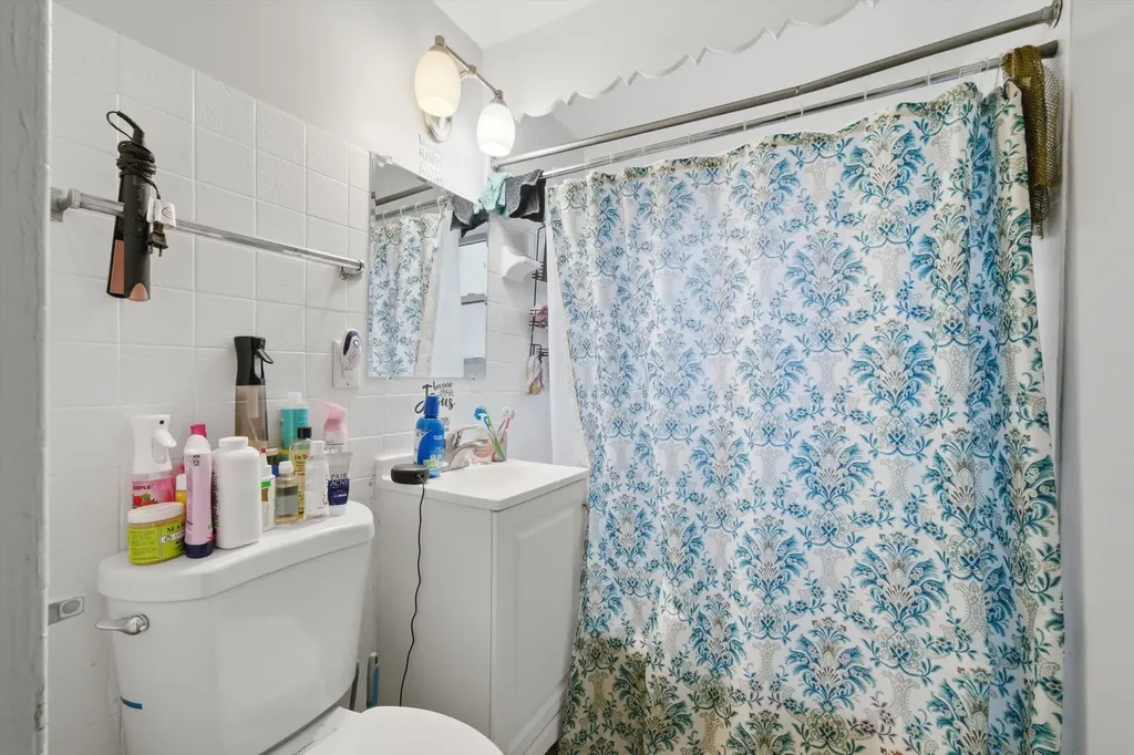 2247 East 96th Street Chicago IL 60617