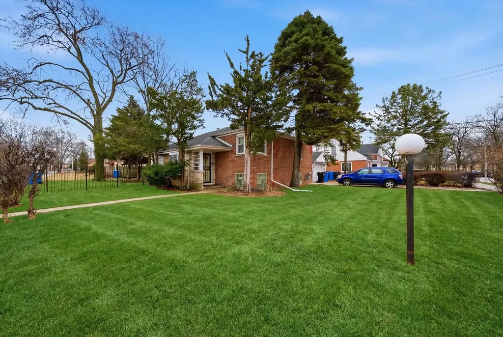 2247 East 96th Street Chicago IL 60617