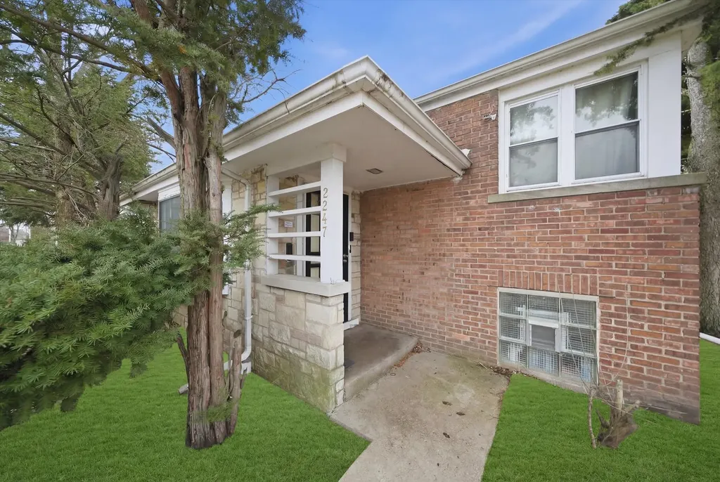 2247 East 96th Street Chicago IL 60617