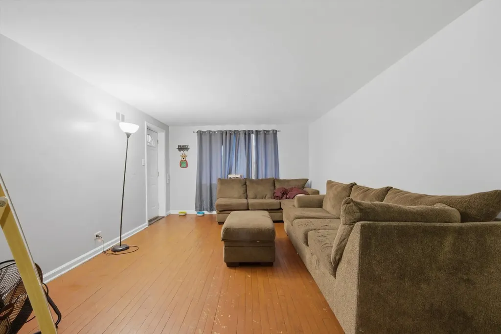 2247 East 96th Street Chicago IL 60617