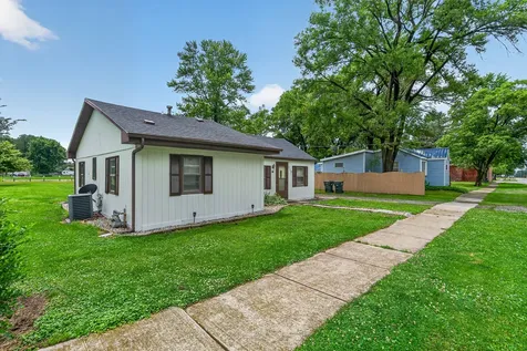 113 East North Street Braceville IL 60407