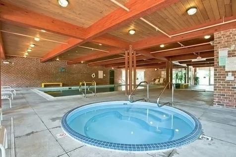 2030 Arbor Lane Northfield IL 60093