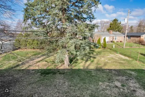 871 South Cheryl Lane Kankakee IL 60901