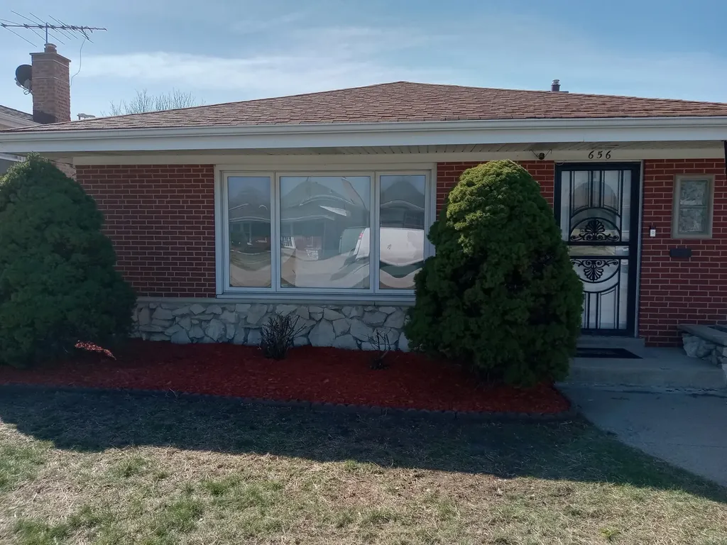 656 Saginaw Avenue Calumet City IL 60409