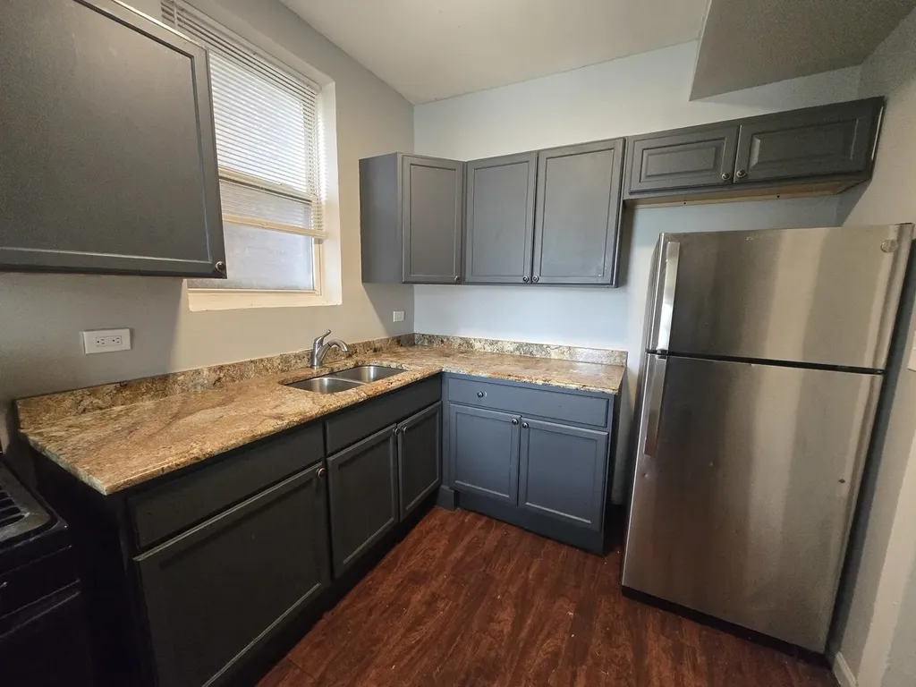 6738 South Prairie Avenue Chicago IL 60637