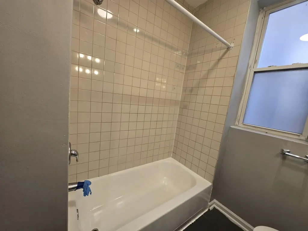 6738 South Prairie Avenue Chicago IL 60637