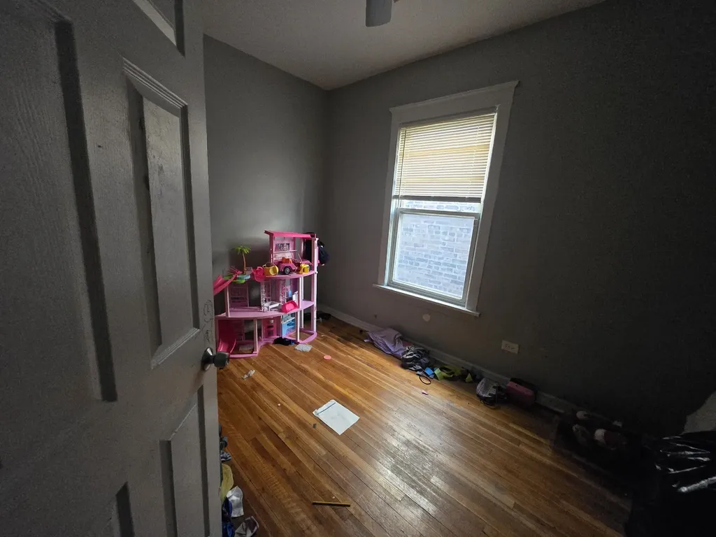 6738 South Prairie Avenue Chicago IL 60637