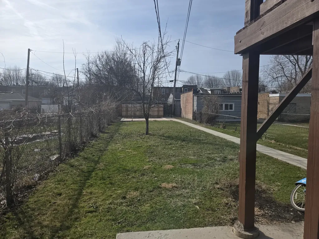 6738 South Prairie Avenue Chicago IL 60637