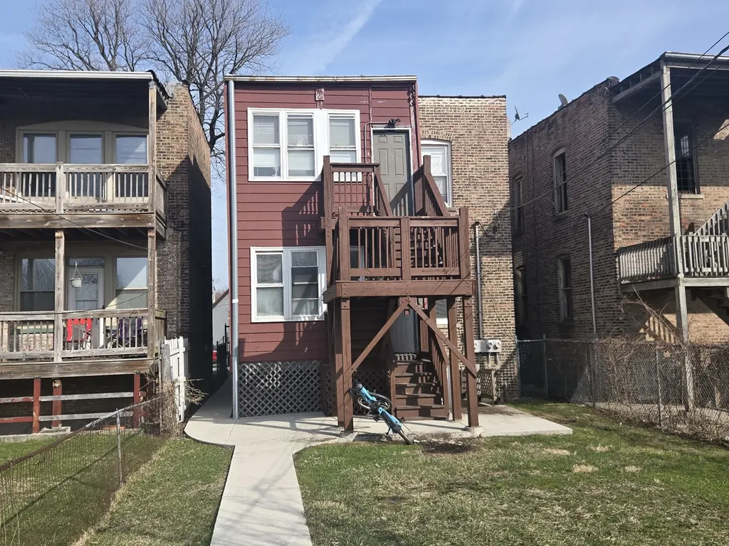 6738 South Prairie Avenue Chicago IL 60637