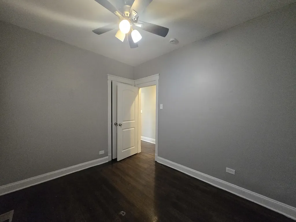 6738 South Prairie Avenue Chicago IL 60637