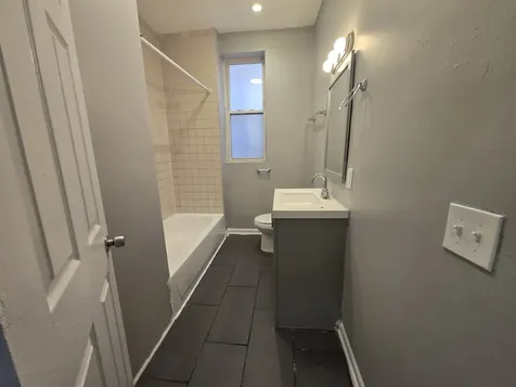 6738 South Prairie Avenue Chicago IL 60637