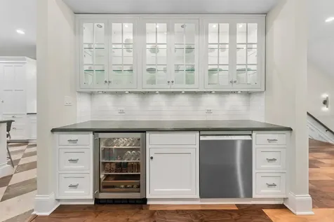 1460 West Byron Street Chicago IL 60613