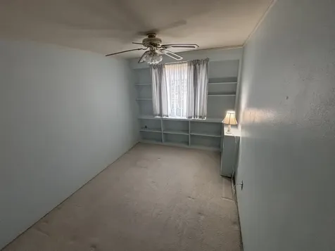 906 40TH Street Court Moline IL 61265