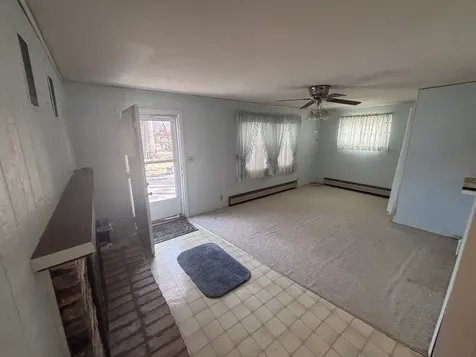 906 40TH Street Court Moline IL 61265