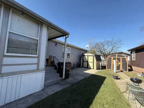 22 Hearthside Drive Matteson IL 60443