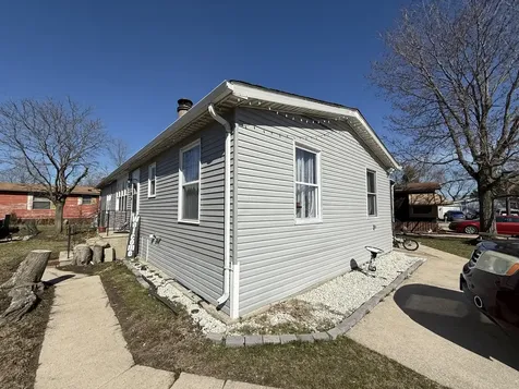 22 Hearthside Drive Matteson IL 60443