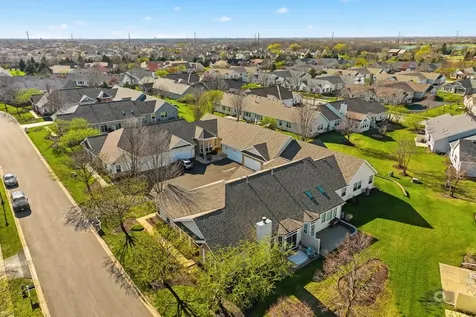 21450 Lake St Clair Drive Crest Hill IL 60403