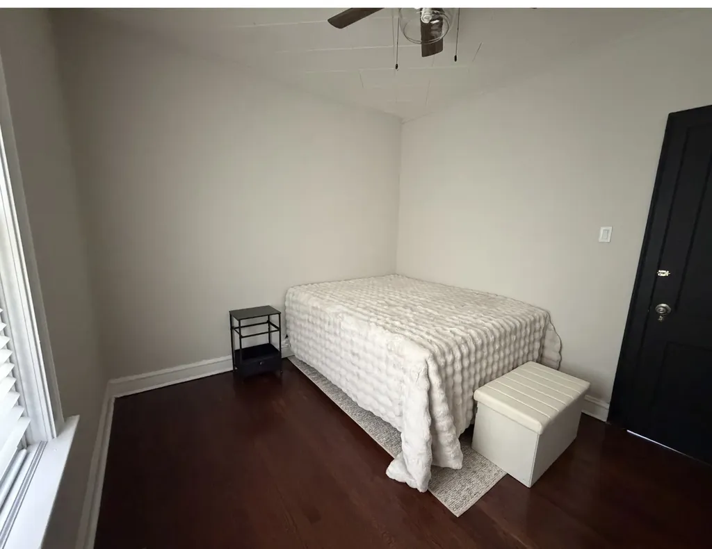 5826 South Sacramento Avenue Chicago IL 60629