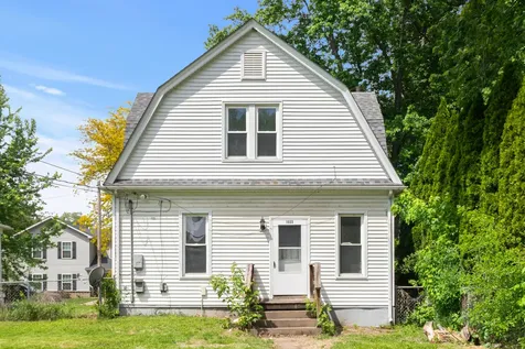 1023 16TH Street Rock Island IL 61201