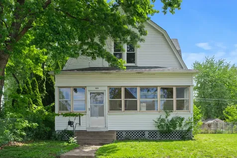 1023 16TH Street Rock Island IL 61201