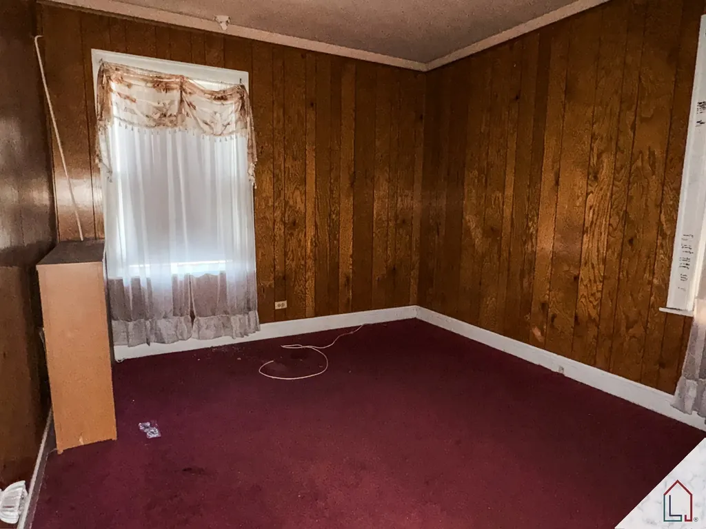 8640 South Bennett Avenue Chicago IL 60617