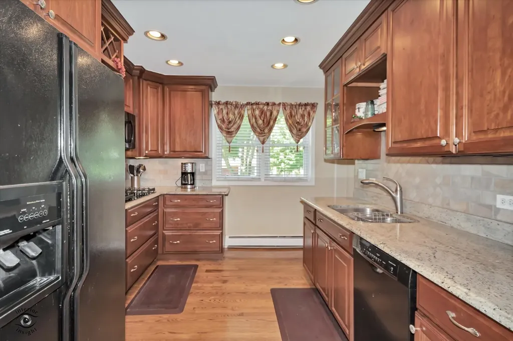 2269 West 109th Street Chicago IL 60643