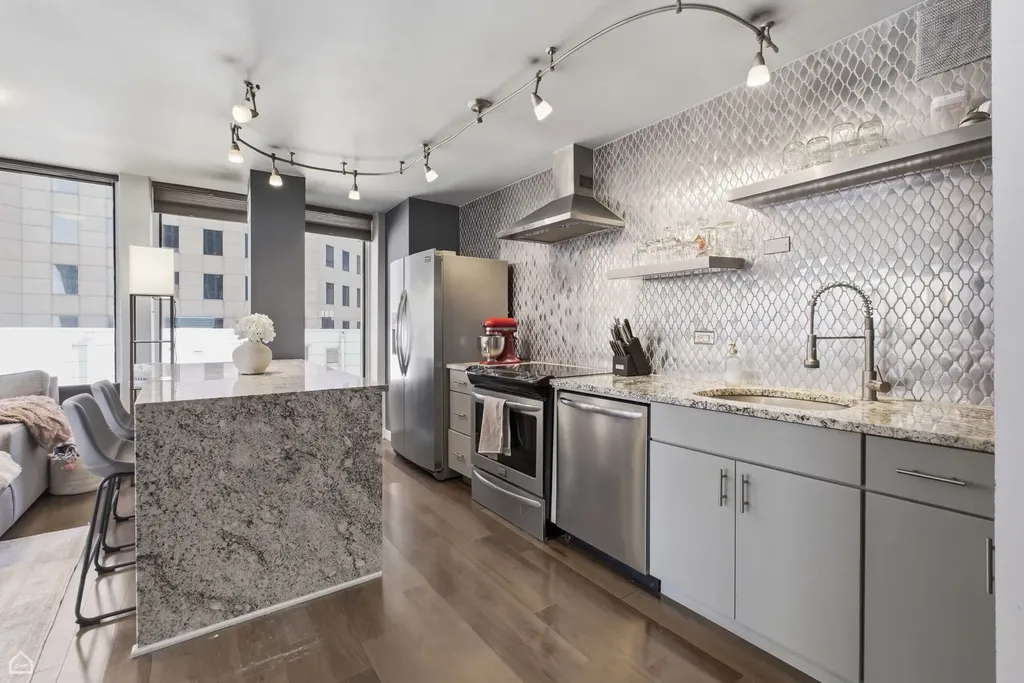 100 East Walton Street Chicago IL 60611