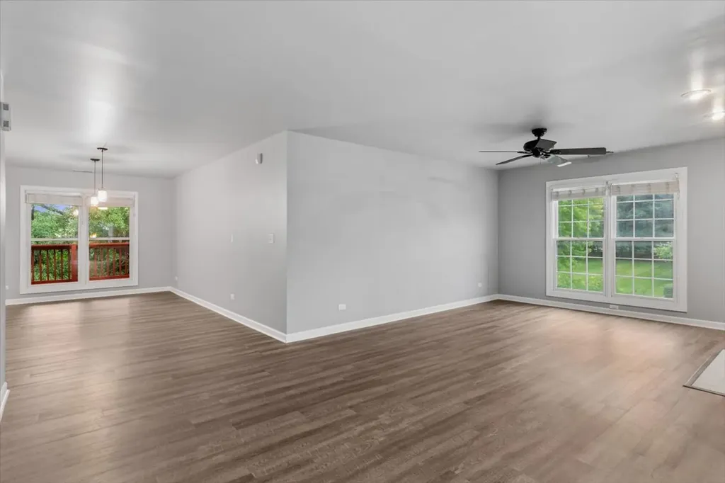 1458 Whitespire Court Naperville IL 60565