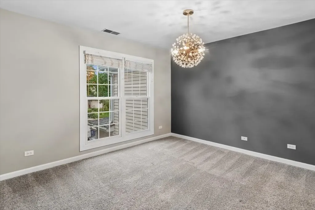 1458 Whitespire Court Naperville IL 60565