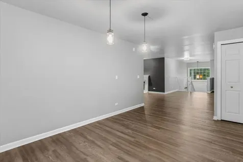 1458 Whitespire Court Naperville IL 60565