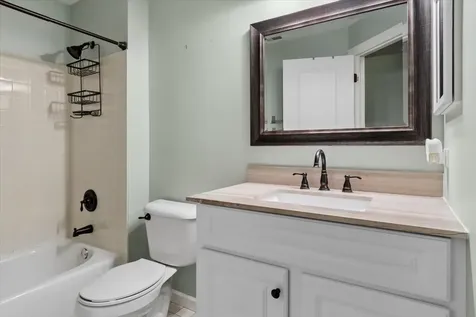 1458 Whitespire Court Naperville IL 60565