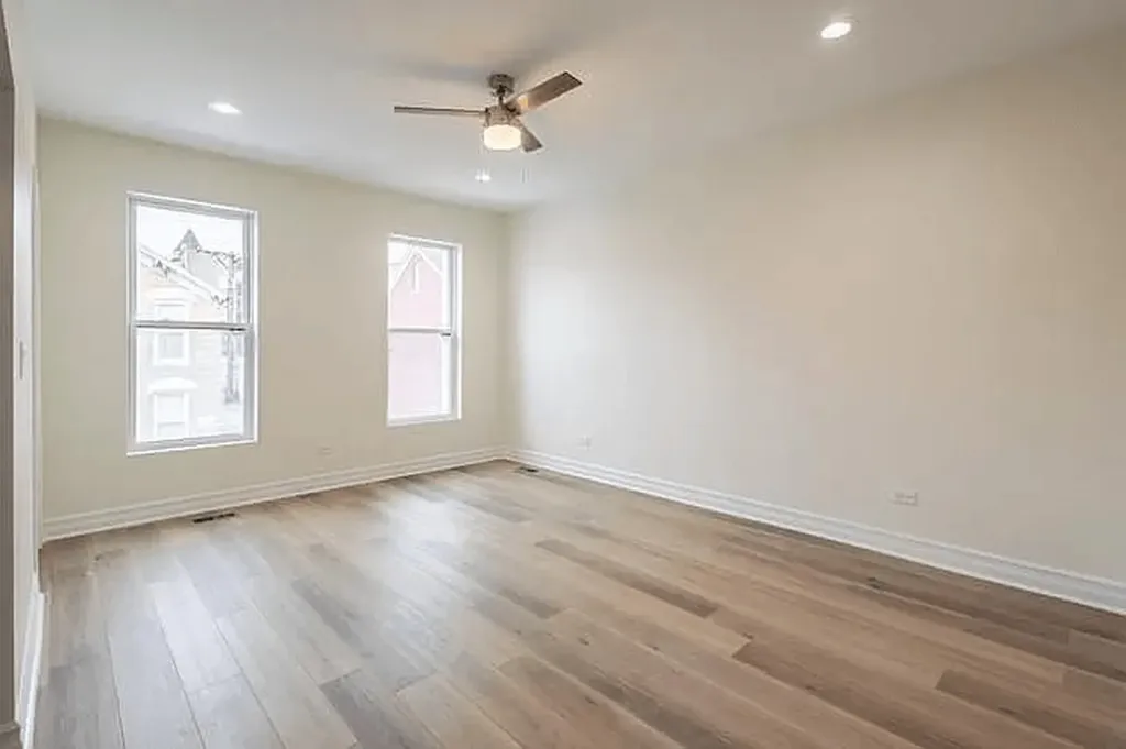 1013 West 18th Place Chicago IL 60608
