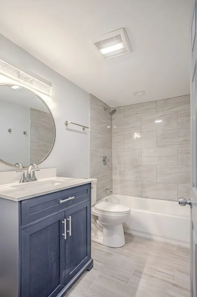 1013 West 18th Place Chicago IL 60608