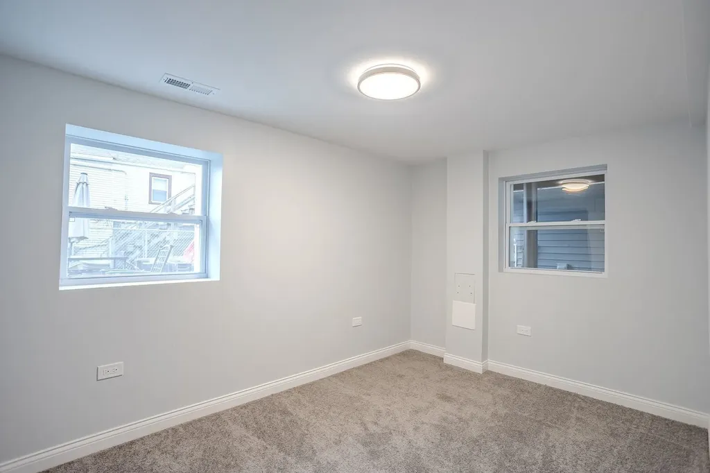 1013 West 18th Place Chicago IL 60608