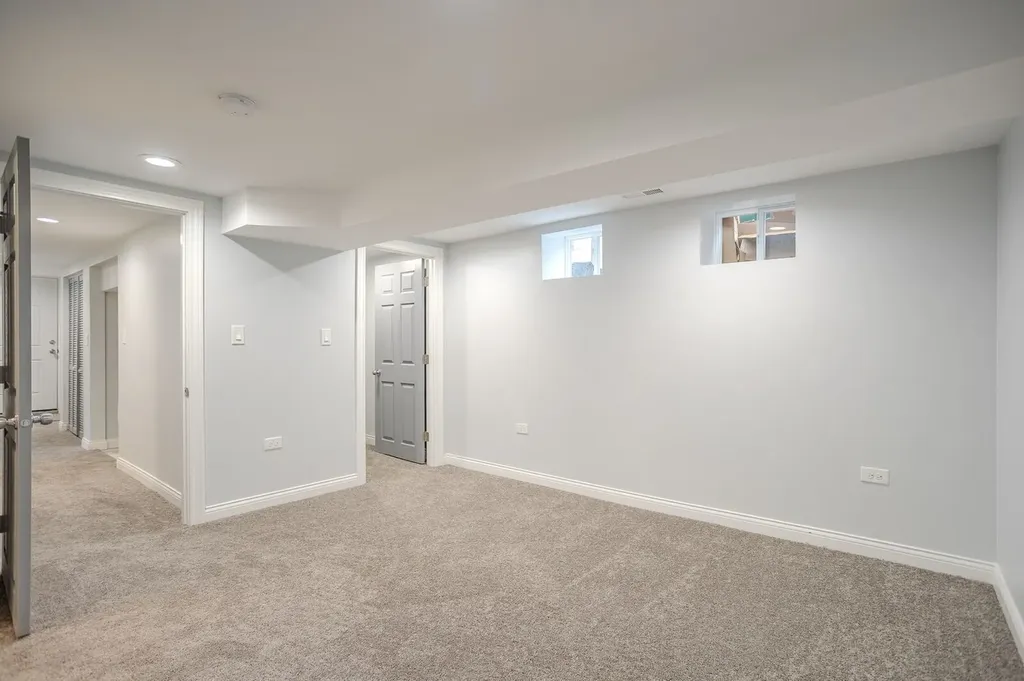 1013 West 18th Place Chicago IL 60608