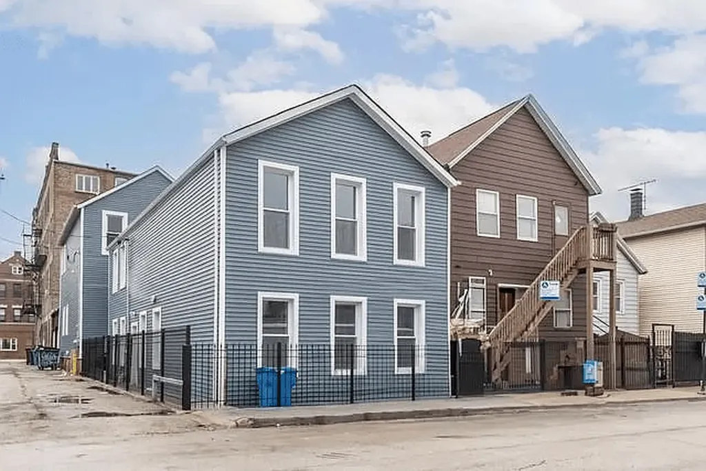 1013 West 18th Place Chicago IL 60608
