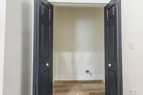 1013 West 18th Place Chicago IL 60608